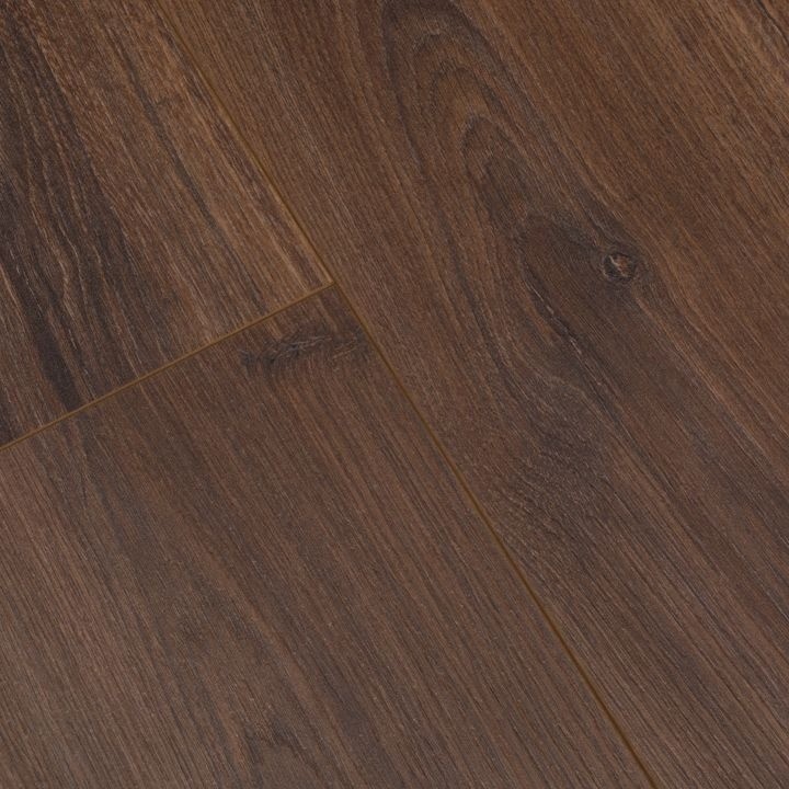 Conjunto del material colocado del producto Finfloor 12 Roble Kalas Noz 312 B