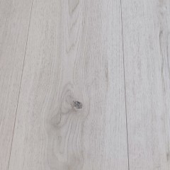 Suelo Laminado Liberte AC6 10 mm Roble Seattle