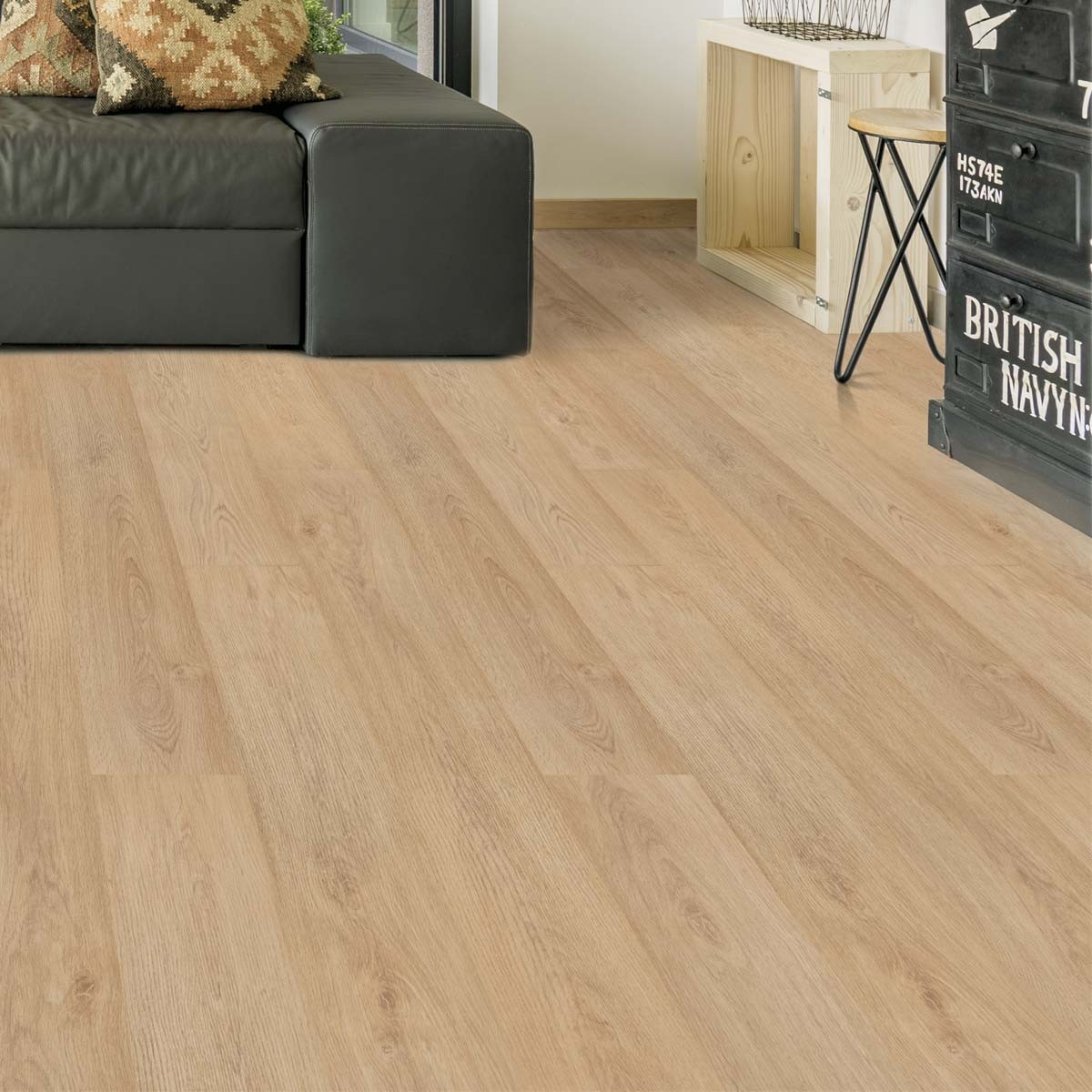 Vista del material instalado de Gold Laminate Roble Azufre 804