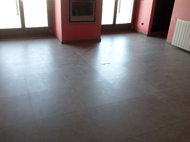 Instalaci&oacute;n Parquet Quick-Step Arte Baldosas Cuero Claro UF-1401 por Viva Parquet